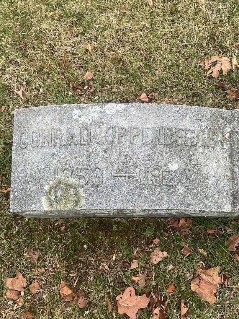 Mister RAYMOND ALLEN KLINGER Junior's grave